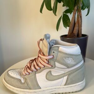Nike Jordan 1 Retro High OG Seafoam 2021 ~ CD0461-002 | Women 7